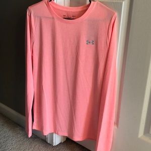 NWT UA long sleeve